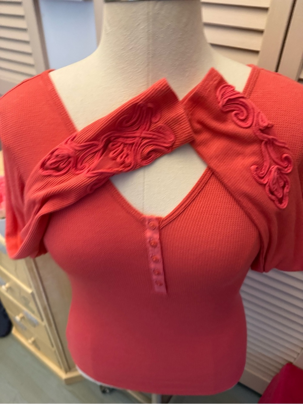🌺GUESS TOP🌺 - Picture 2 of 5